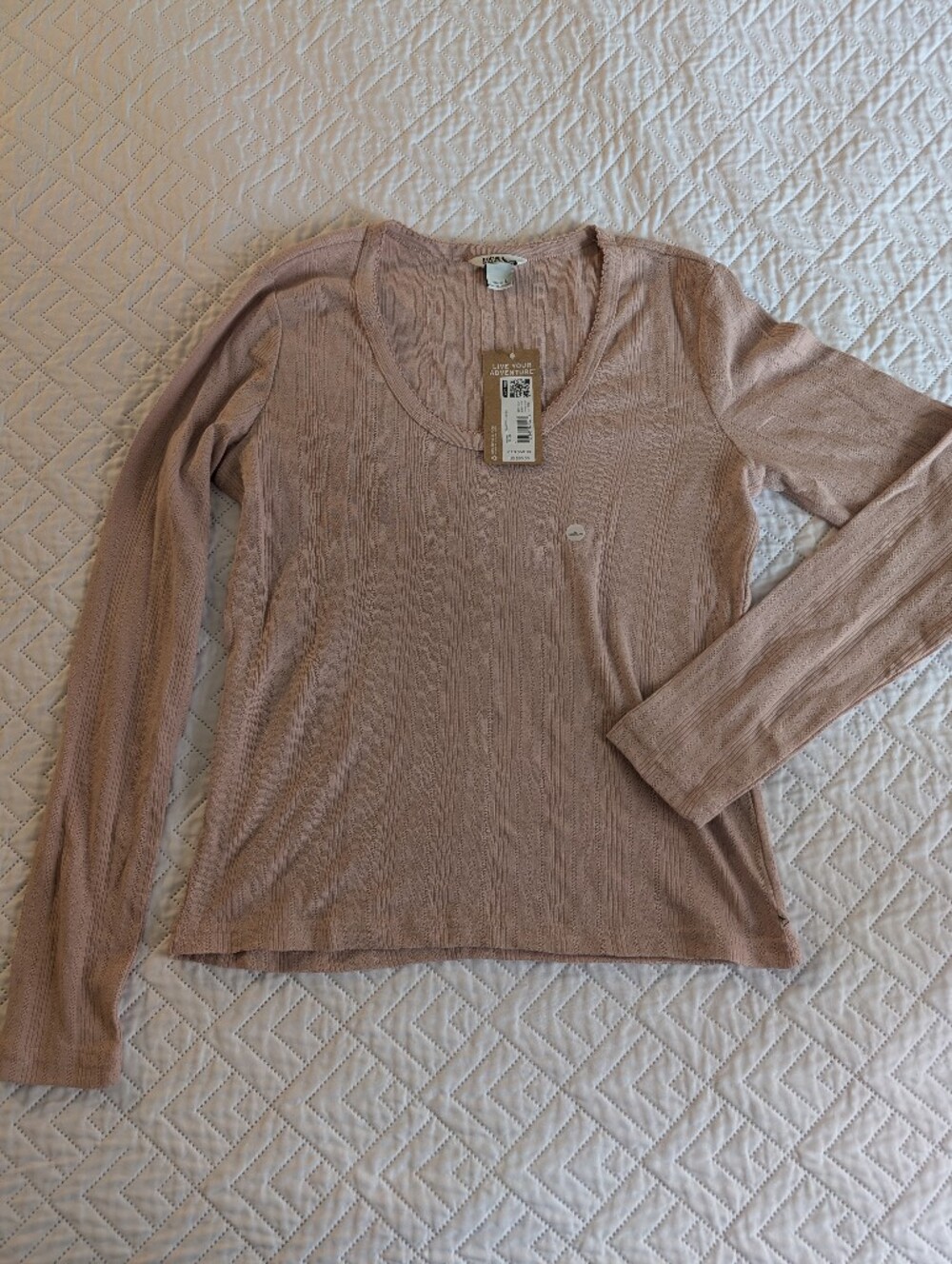 Eddie Bauer NWT Light Blush Ribbed Long Sleeve Scoop Neck Top.